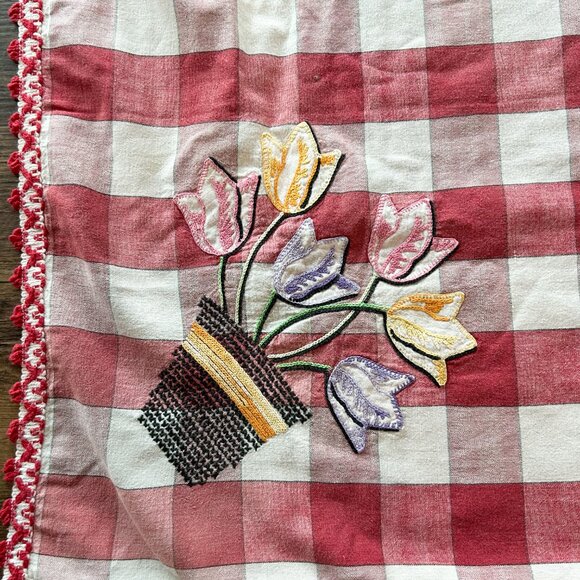 Vintage Table Cloth, Red White Tablecloth Vintage Table Linen Square Tablecloth - Picture 2 of 5